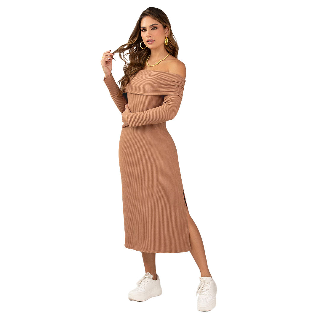 VESTIDO EN RIB, SILUETA SEMIAJUSTADA