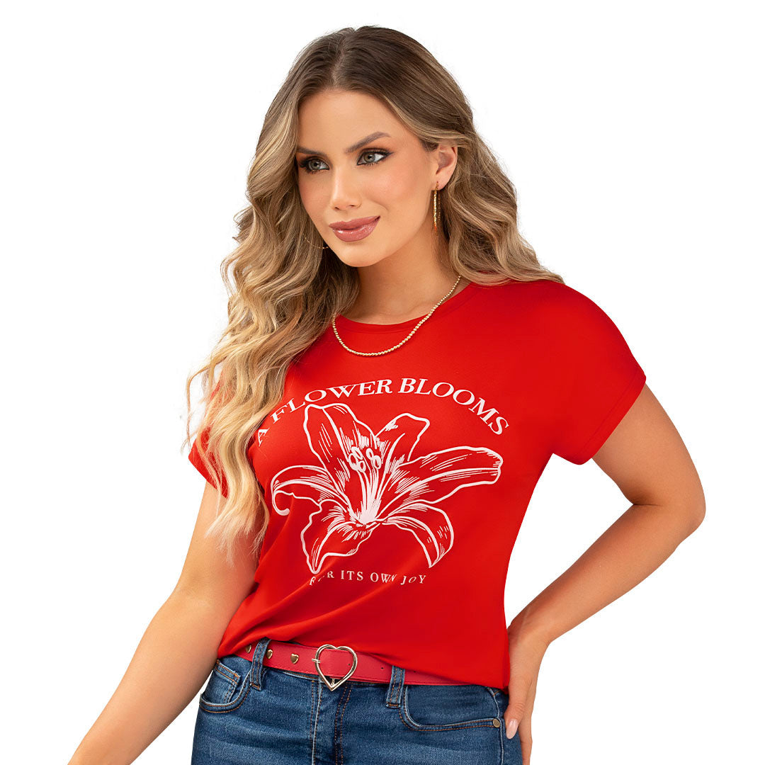 CAMISETA EN POLIESTER SPANDEX, SILUETA SEMIAJUSTADA