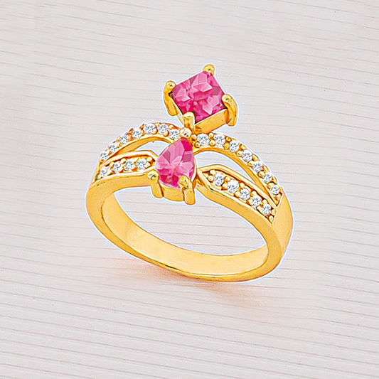 Anillo en baño de oro-rosado con cristal