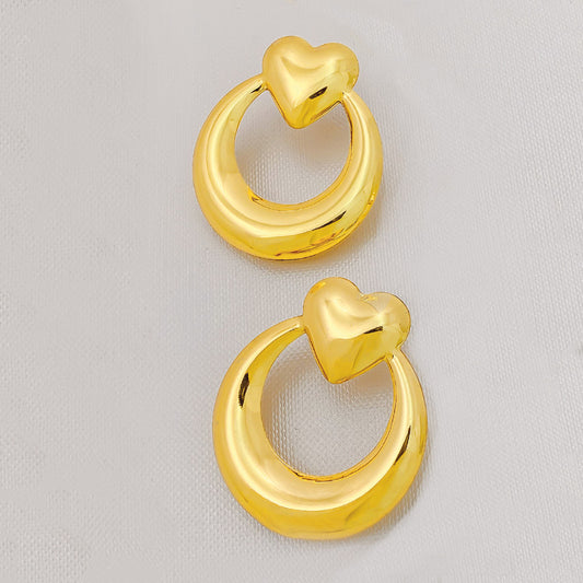 Aretes en Baño de Oro Dorado