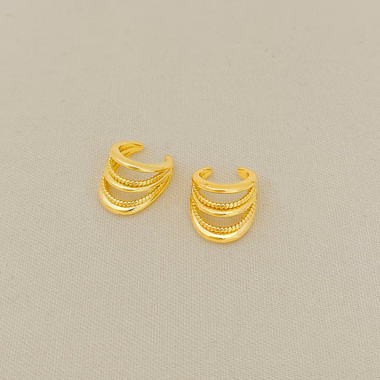 EARCUFF BAÑO ORO, AJUSTABLE
