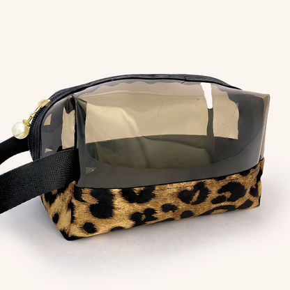 Cosmetiquera En Material Tipo Sintetico