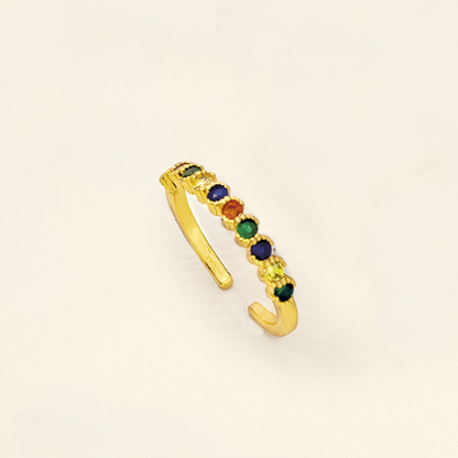 Anillo Con Cristales Ajustable En Cover Gold