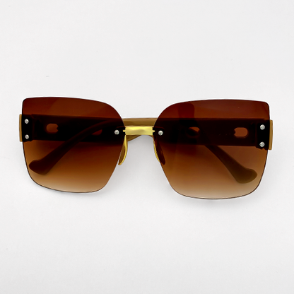 Gafas Negras con Herrajes Dorados