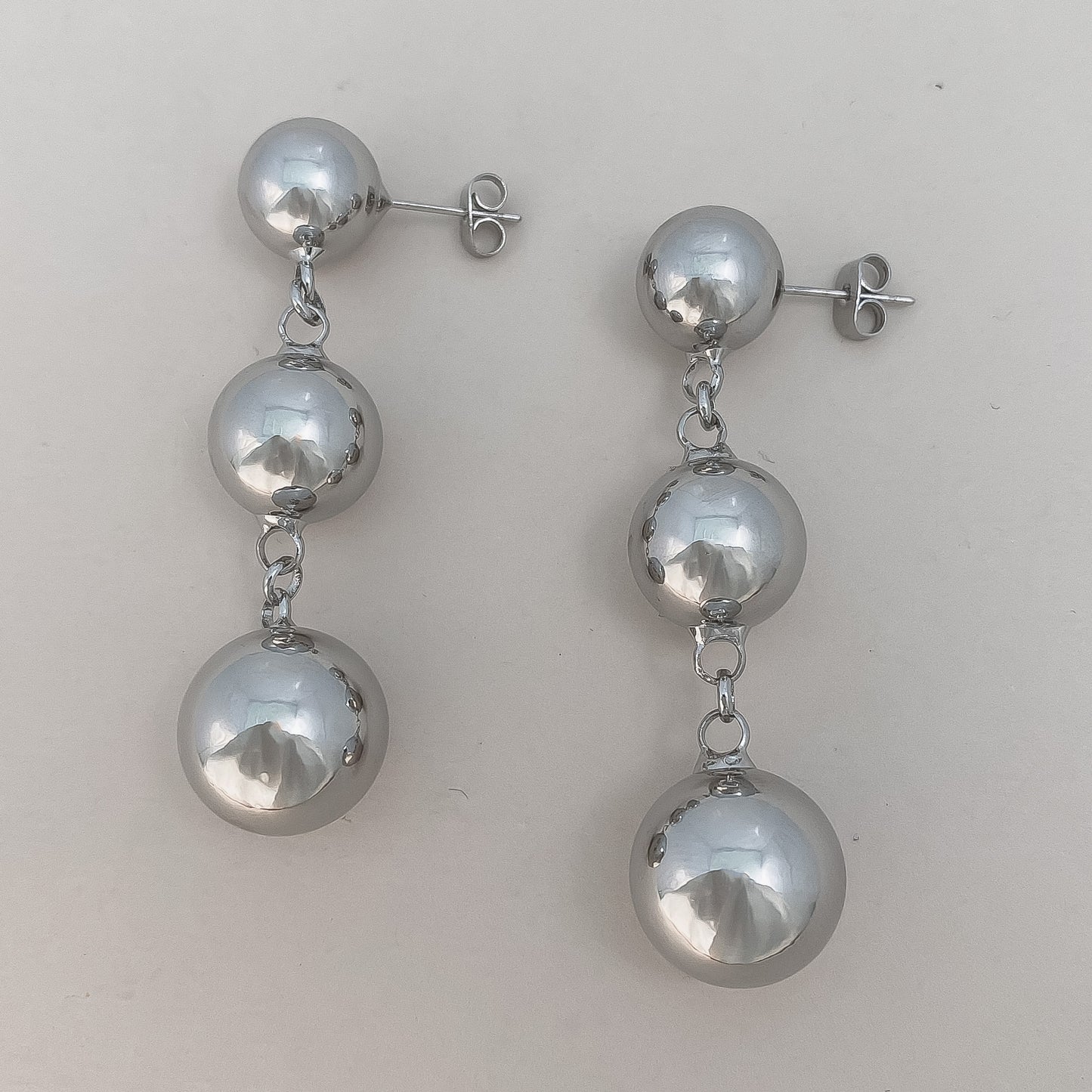 ARETES EN BAÑO DE PLATA